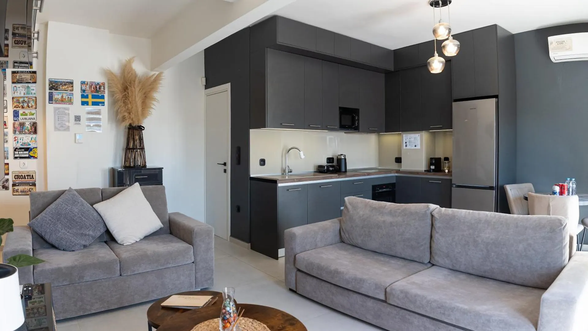 Elegant, Modern & Spacious Apartment In Thessaloniki With Balcony Grecja